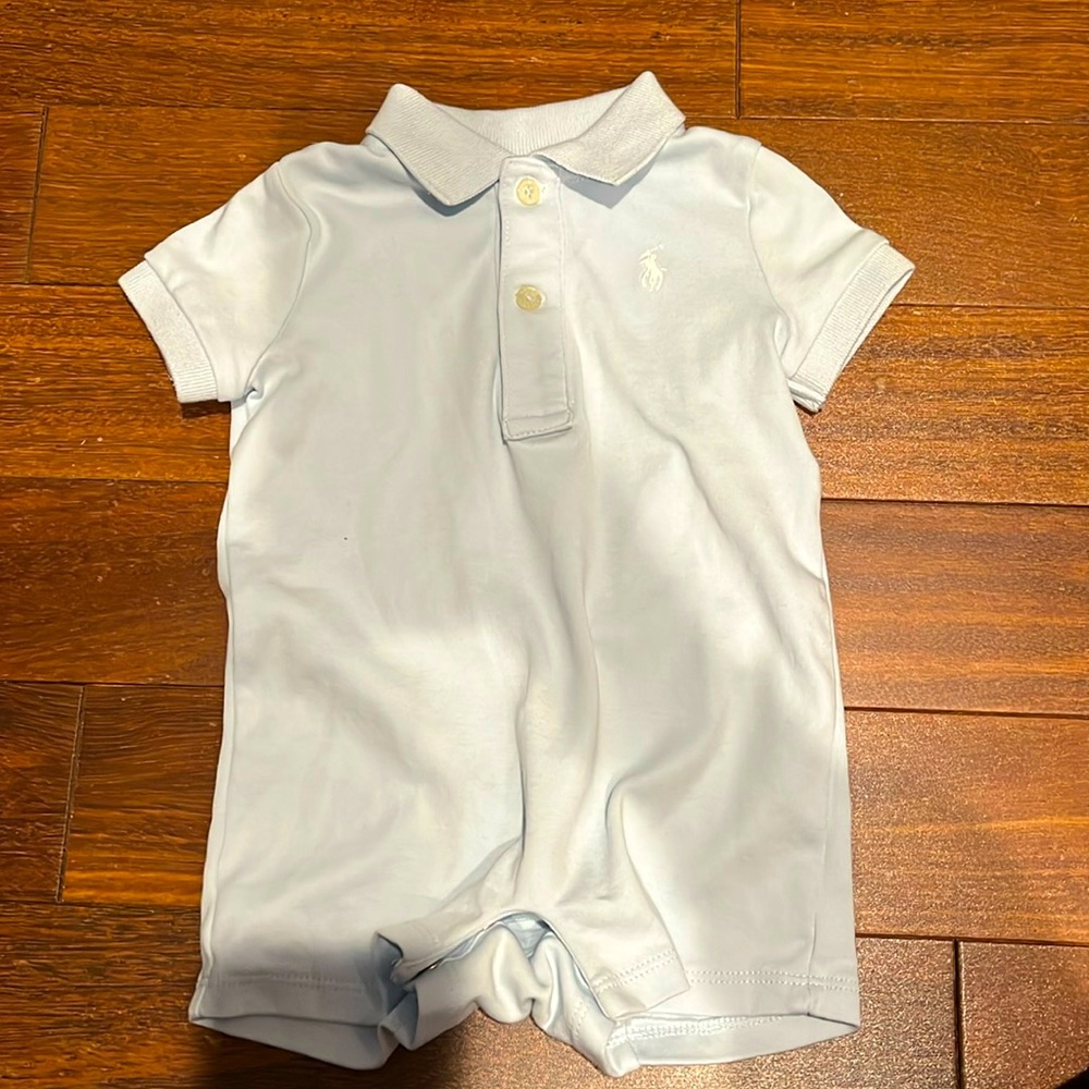 Polo baby blue. 3 months